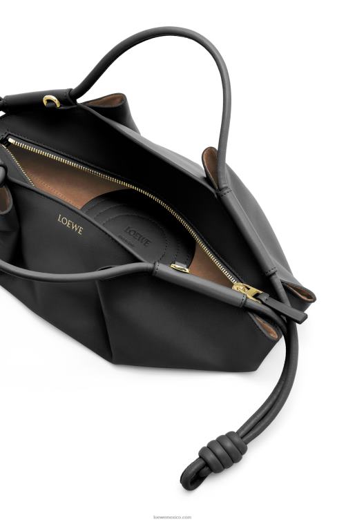 negro bolso paseo pequeño de piel de becerro napa brillante Loewe R8J8Z347 mujer