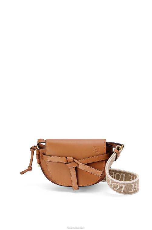 broncearse bolso mini gate dual de suave piel de becerro y jacquard Loewe R8J8Z215 mujer