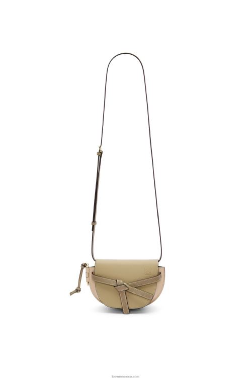 verde arcilla/beige empolvado bolso mini gate dual de piel de becerro suave Loewe R8J8Z240 mujer