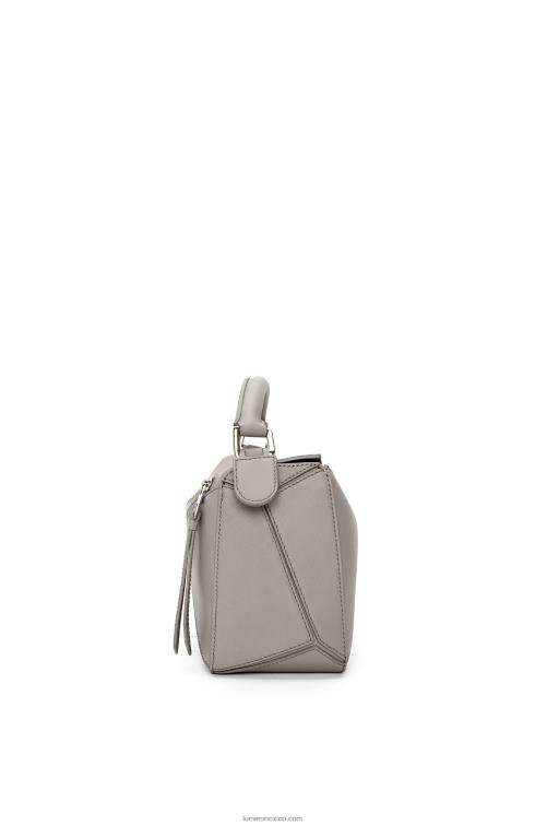 Perla gris bolso puzzle pequeño de piel de becerro clásica Loewe R8J8Z537 mujer