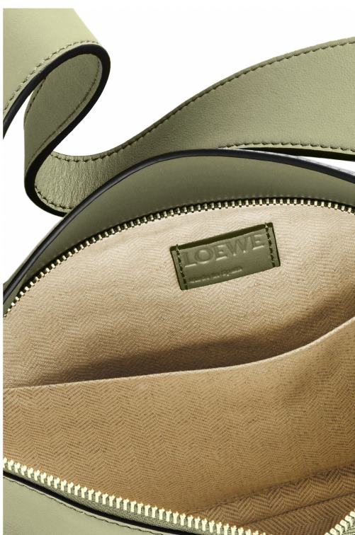 aguacate verde bolso hobo puzzle de piel de becerro napa Loewe R8J8Z471 mujer