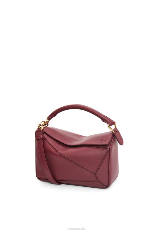 baya silvestre bolso puzzle pequeño de piel de becerro clásica Loewe R8J8Z544 mujer
