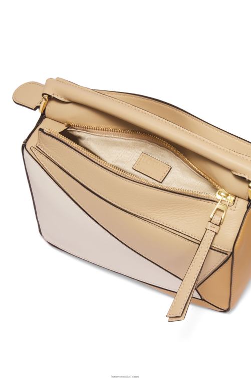 beige polvoriento/blanco suave bolso puzzle pequeño de piel de becerro clásica Loewe R8J8Z396 mujer