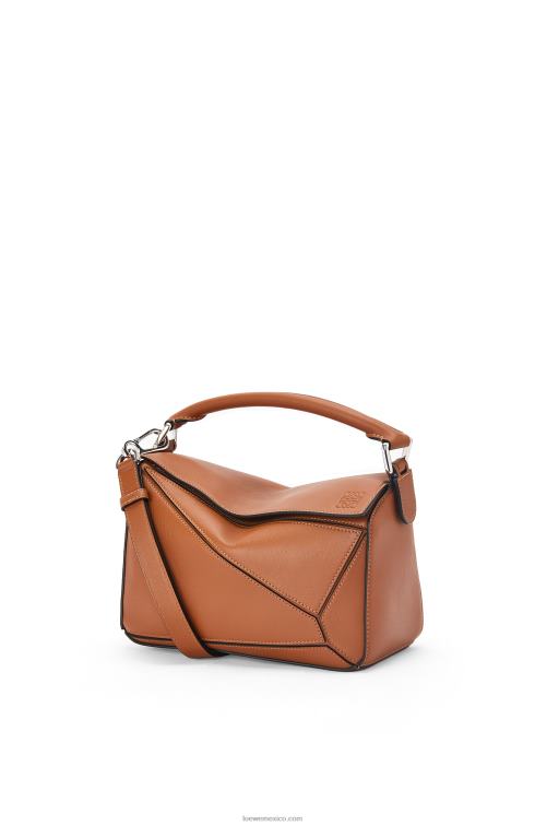 broncearse bolso puzzle pequeño de piel de becerro clásica Loewe R8J8Z364 mujer