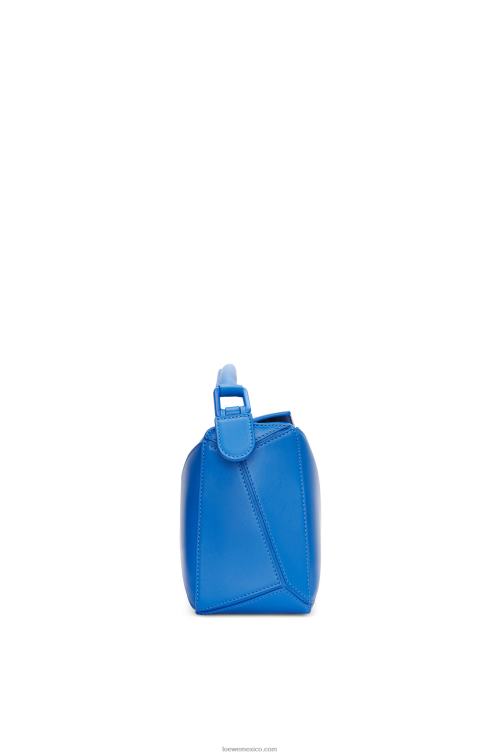 buceo azul bolso puzzle pequeño de piel de becerro satinada Loewe R8J8Z480 mujer