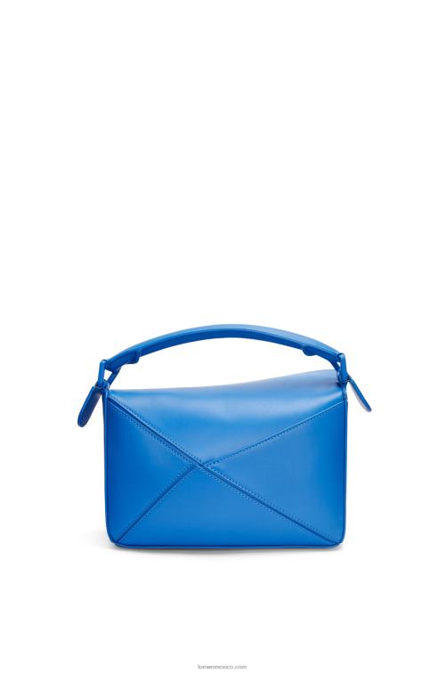 buceo azul bolso puzzle pequeño de piel de becerro satinada Loewe R8J8Z480 mujer