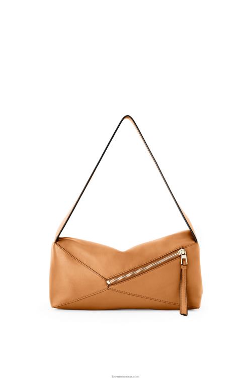 cálido desierto bolso hobo puzzle de piel de becerro napa Loewe R8J8Z473 mujer