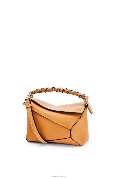 cálido desierto bolso puzzle pequeño de napa de becerro Loewe R8J8Z517 mujer