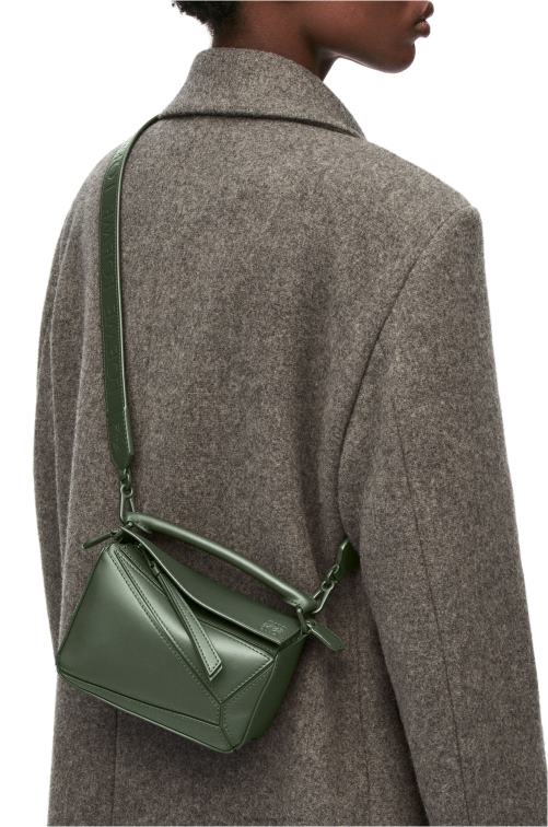 caqui de la vendimia bolso puzzle mini de piel de becerro satinada Loewe R8J8Z270 mujer