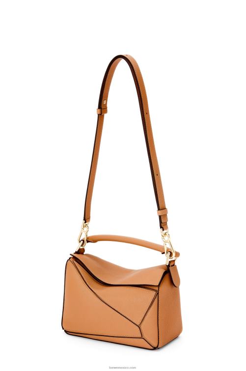 caramelo ligero bolso puzzle pequeño de suave piel de becerro granulada Loewe R8J8Z368 mujer