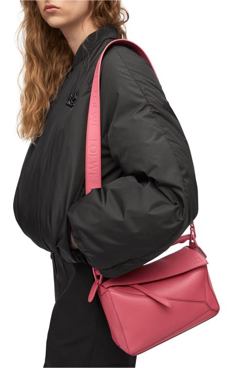 ciruela bolso puzzle pequeño de piel de becerro satinada Loewe R8J8Z490 mujer
