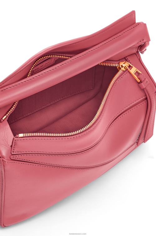 ciruela bolso puzzle pequeño de piel de becerro satinada Loewe R8J8Z490 mujer
