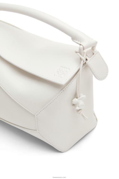 esmalte blanco bolso puzzle edge pequeño de piel de becerro satinada Loewe R8J8Z435 mujer