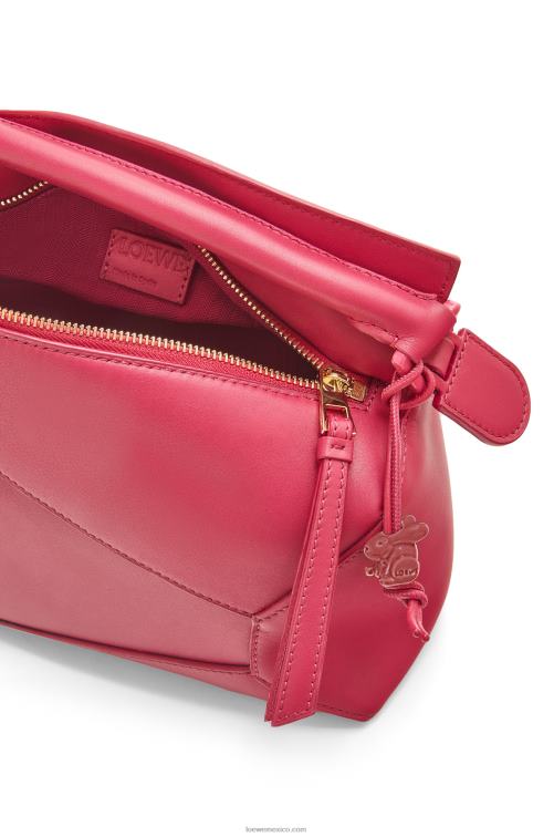 esmalte rojo rubí bolso puzzle edge pequeño de piel de becerro satinada Loewe R8J8Z436 mujer