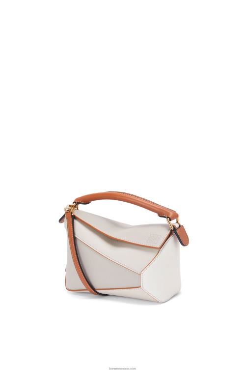 fantasma/blanco suave canto mini puzzle de piel de becerro napa Loewe R8J8Z258 mujer