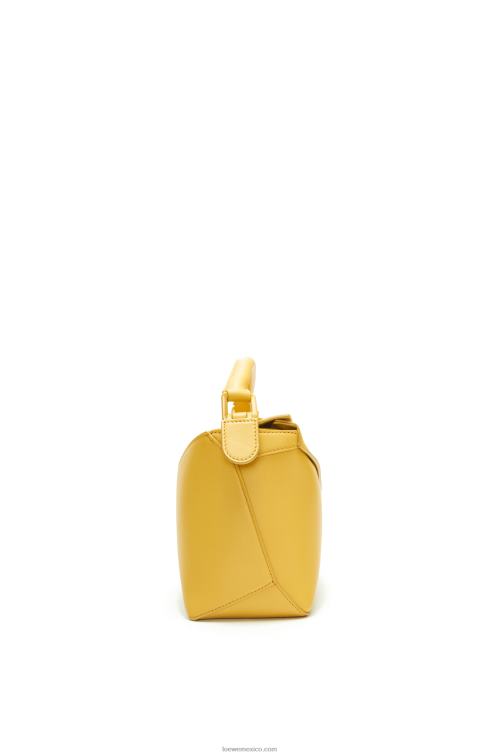 glaseado amarillo pálido bolso puzzle edge pequeño de piel de becerro satinada Loewe R8J8Z530 mujer