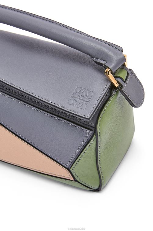 gris asfalto/nude minibolso puzzle de piel de becerro clásica Loewe R8J8Z284 mujer