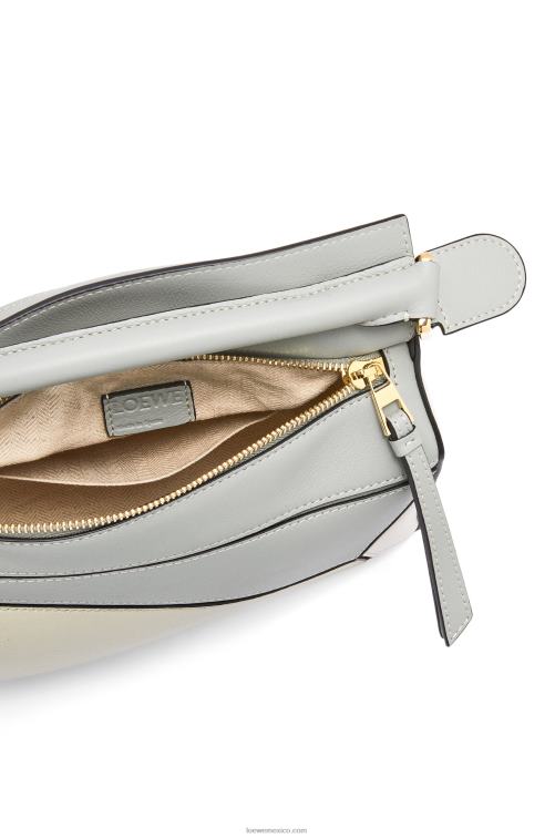 gris ceniza/verde marmol bolso puzzle pequeño de piel de becerro clásica Loewe R8J8Z516 mujer