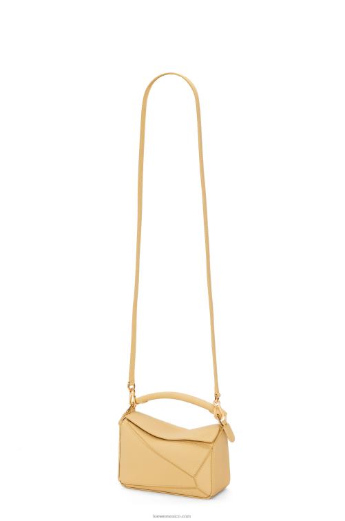mantequilla oscura bolso puzzle mini de suave piel de becerro granulada Loewe R8J8Z234 mujer