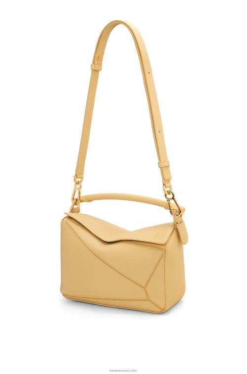 mantequilla oscura bolso puzzle pequeño de suave piel de becerro granulada Loewe R8J8Z393 mujer