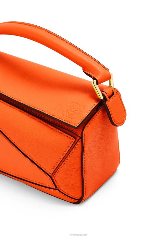 naranja minibolso puzzle de piel de becerro clásica Loewe R8J8Z285 mujer
