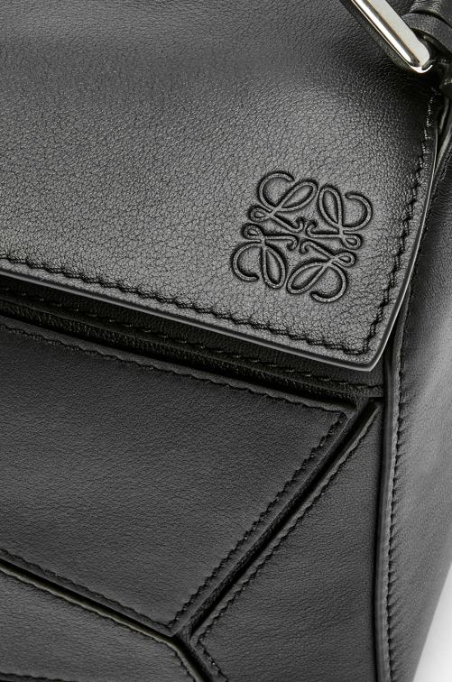 negro bolso puzzle pequeño de piel de becerro clásica Loewe R8J8Z478 mujer