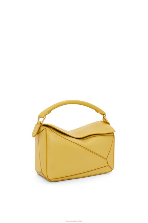 ocre brillante bolso puzzle pequeño de piel de becerro clásica Loewe R8J8Z365 mujer