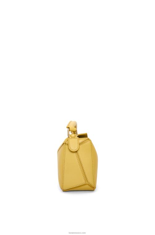 ocre brillante minibolso puzzle de piel de becerro clásica Loewe R8J8Z201 mujer