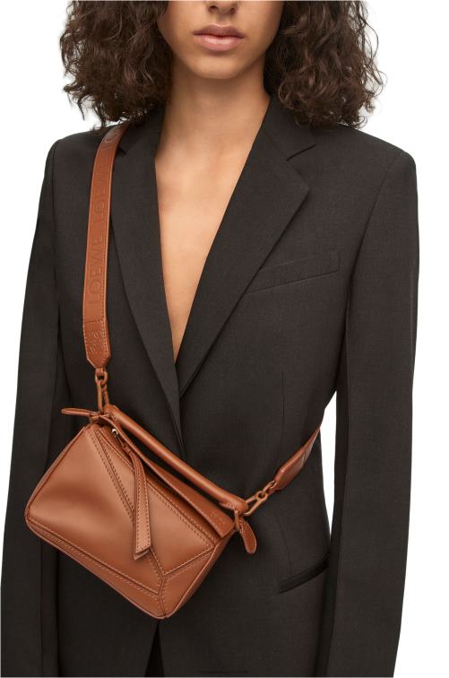pacana bolso puzzle mini de piel de becerro satinada Loewe R8J8Z273 mujer