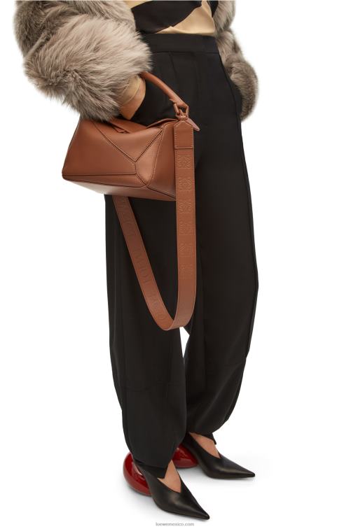 pacana bolso puzzle pequeño de piel de becerro satinada Loewe R8J8Z470 mujer