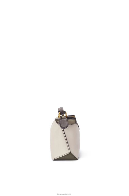 verde laurel/avena claro canto mini puzzle de piel de becerro napa Loewe R8J8Z253 mujer