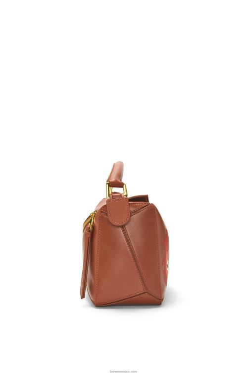 óxido Bolso puzzle calcifer pequeño de piel de becerro satinada Loewe R8J8Z442 mujer