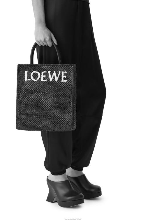 blanco negro tote bag estándar a4 en rafia Loewe R8J8Z73 mujer