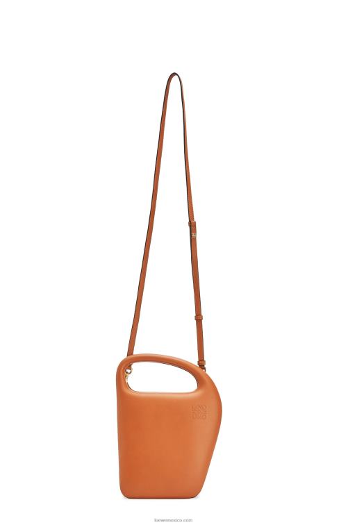 broncearse bolso d architects de piel de becerro natural Loewe R8J8Z182 mujer