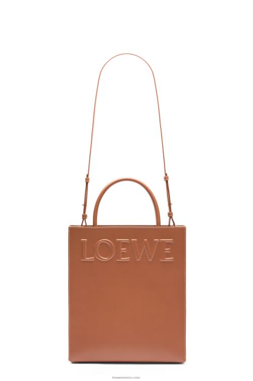 broncearse tote a4 estándar en piel de becerro elegante Loewe R8J8Z115 mujer