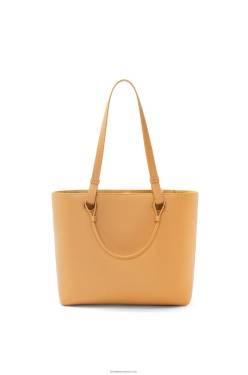 cálido desierto bolso tote hinchable pequeño con anagrama en piel de becerro clásica Loewe R8J8Z123 mujer