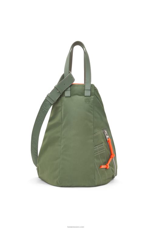 caqui de la vendimia bolso tote hamaca reversible de nailon Loewe R8J8Z446 mujer
