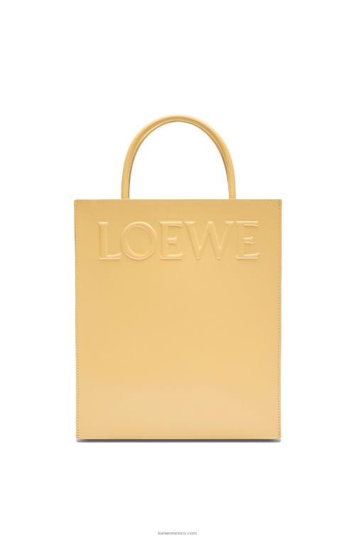 mantequilla oscura tote a4 estándar en piel de becerro elegante Loewe R8J8Z120 mujer