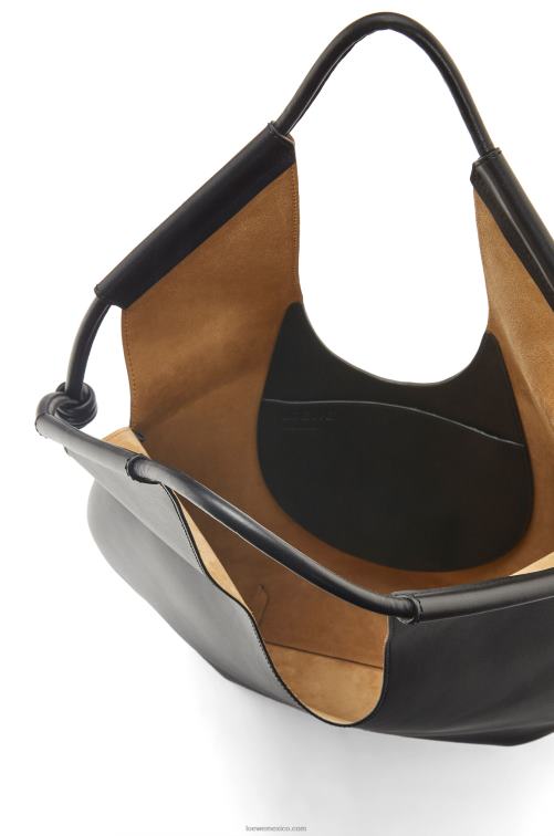 negro bolso tote paseo de piel de becerro napa brillante Loewe R8J8Z132 mujer