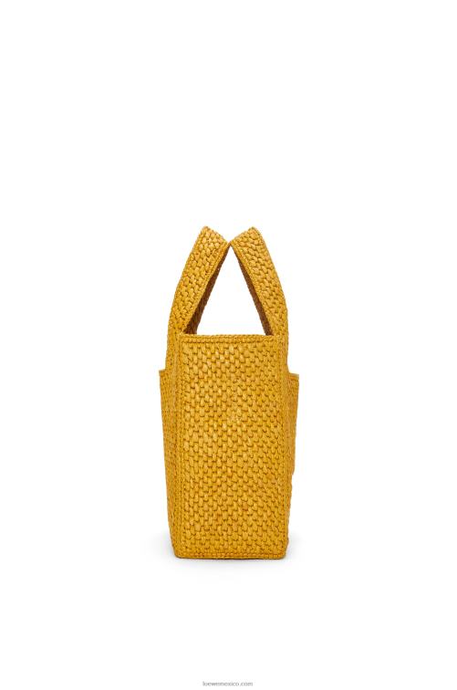 ocre bolso tote con letra pequeña en rafia Loewe R8J8Z52 mujer