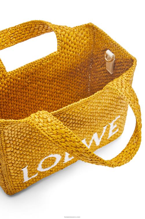 ocre bolso tote con letra pequeña en rafia Loewe R8J8Z52 mujer