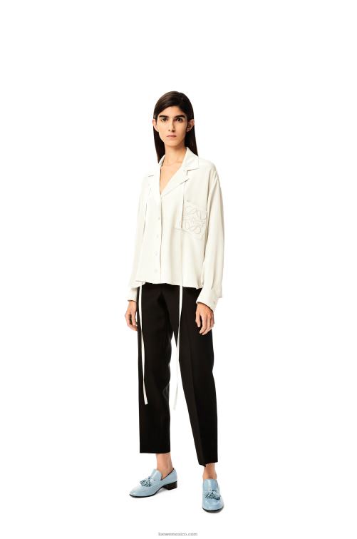 blanco Blusa de satén con anagrama bordado Loewe R8J8Z952 mujer
