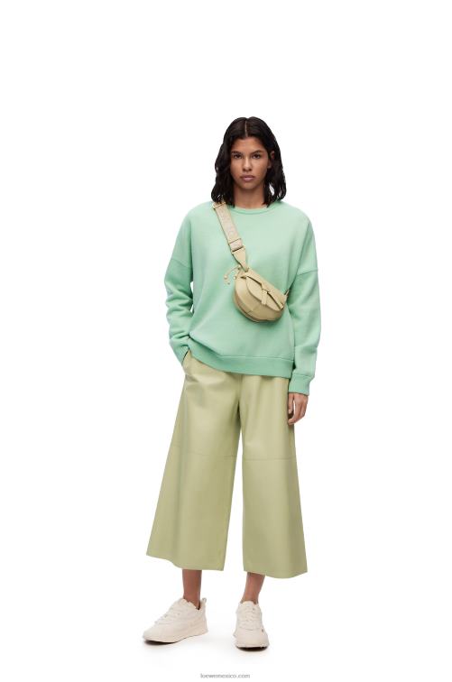 verde matcha jersey oversize de cachemir con cuello redondo Loewe R8J8Z1001 mujer