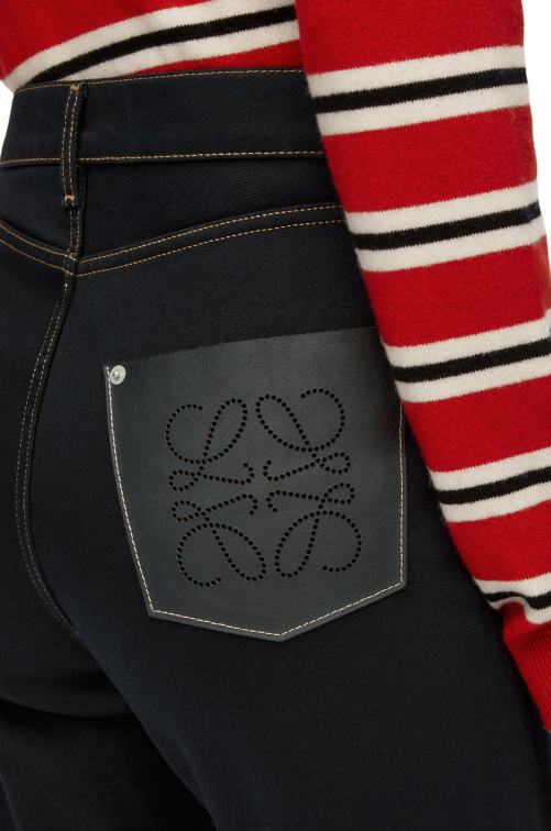 negro Vaqueros tapered con bolsillo con anagrama en denim Loewe R8J8Z1198 mujer