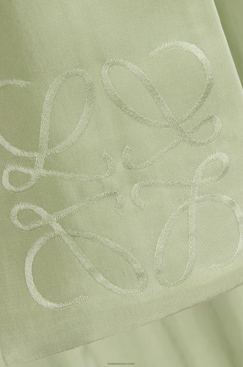 Verde pálido vestido de seda con anagrama de solapa Loewe R8J8Z1101 mujer
