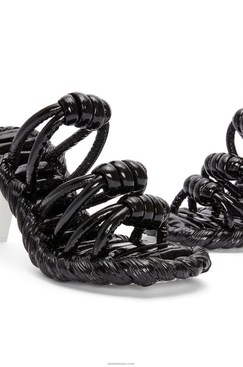 blanco negro sandalia con nudo de pétalos en piel de cordero Loewe R8J8Z704 mujer