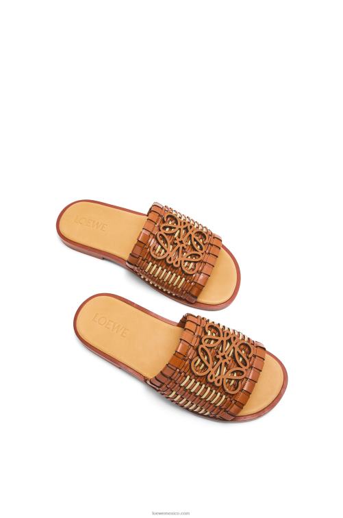 bronceado/natural Chanclas con anagrama tejido de piel de becerro Loewe R8J8Z702 mujer