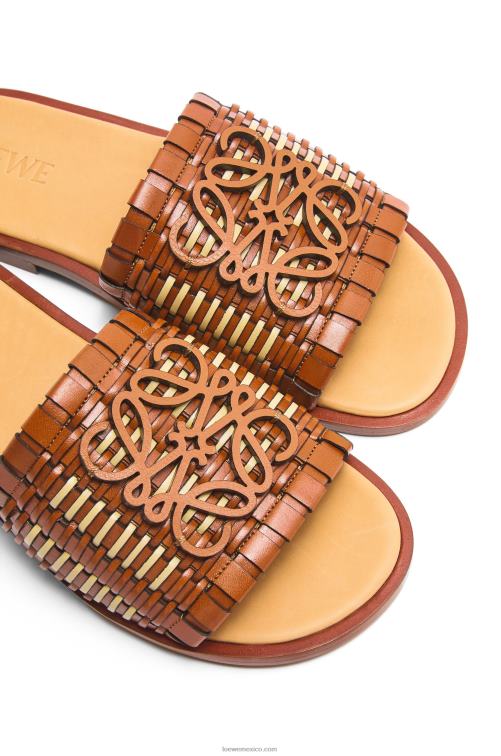 bronceado/natural Chanclas con anagrama tejido de piel de becerro Loewe R8J8Z702 mujer