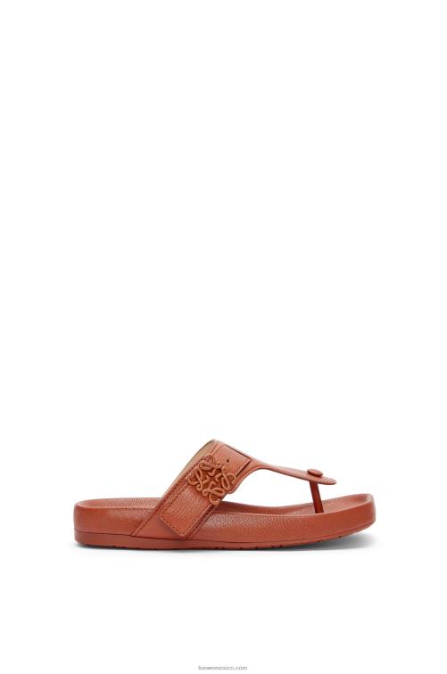 broncearse sandalia easy toe post de piel de cabra Loewe R8J8Z722 mujer