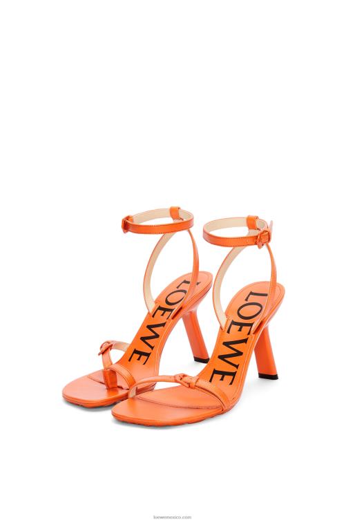 naranja Sandalia stiletto petal de piel de cordero Loewe R8J8Z674 mujer